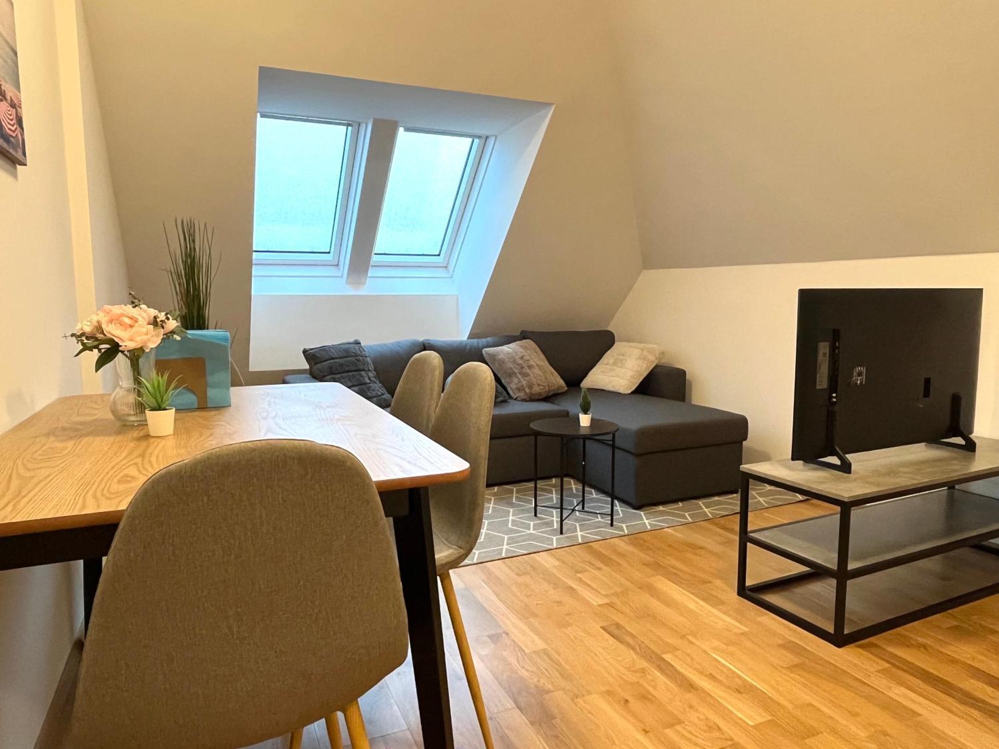 Free Parking / Brandnew With Air Condition And Balcony Vienna Exterior photo